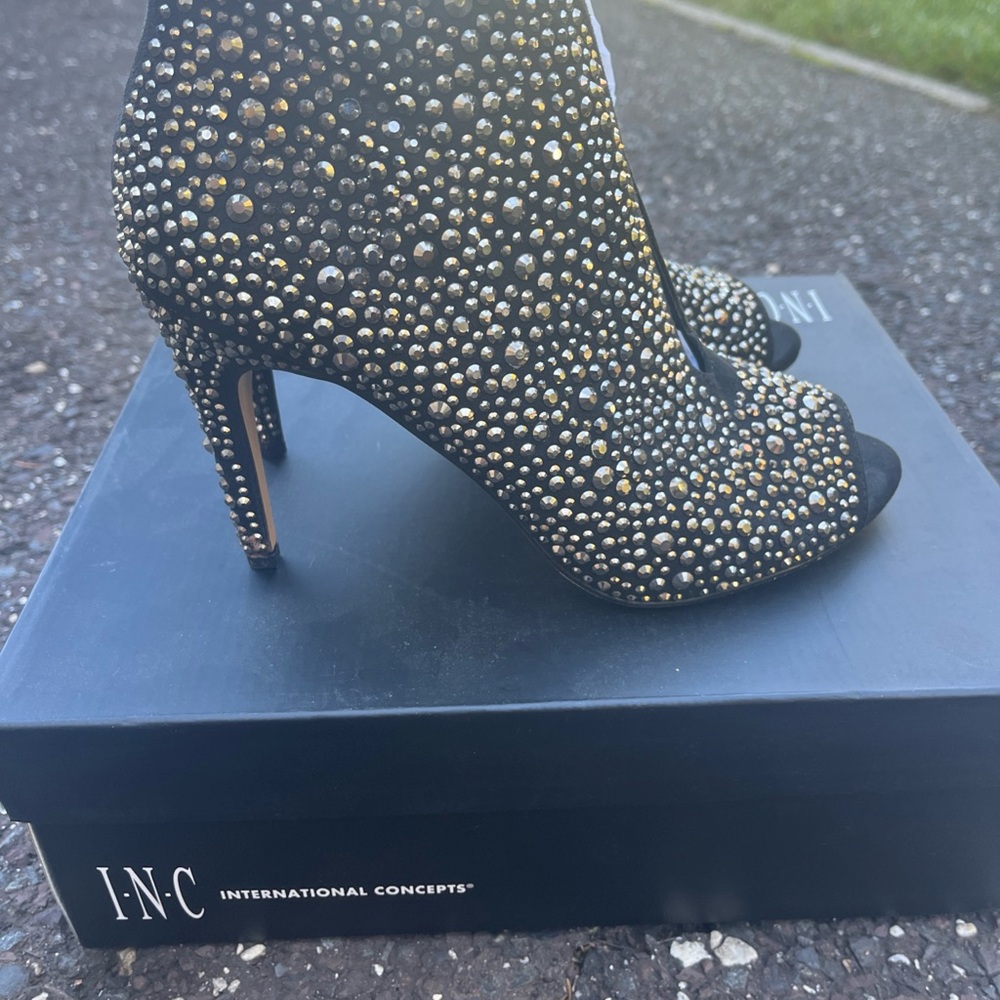 INC International Concepts Black Heels with Gold Studs